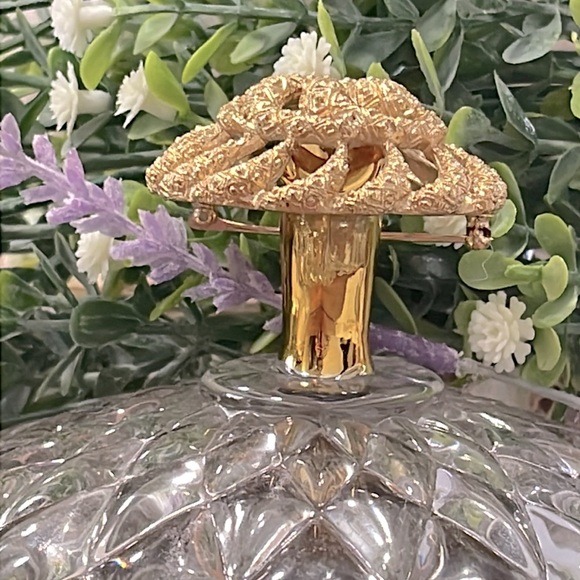 Exquisite Vintage Gold MONET Swirled 3D Brooch - Picture 7 of 7